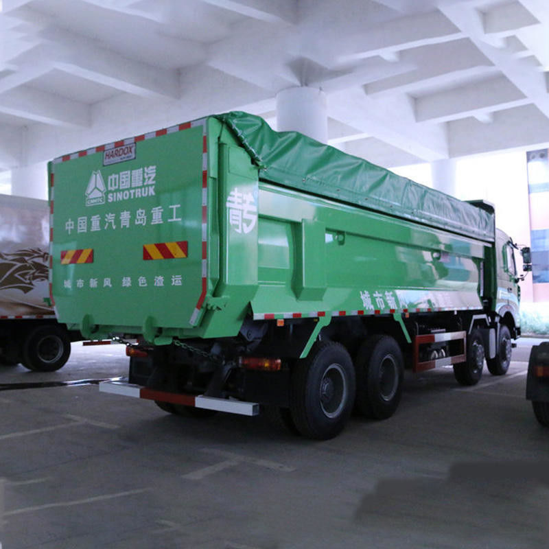 Howo 40 toneladas de capacidade de caminhão de reboque com comprimento de tanque de carga ≥ 8m e motor WEICHAI
