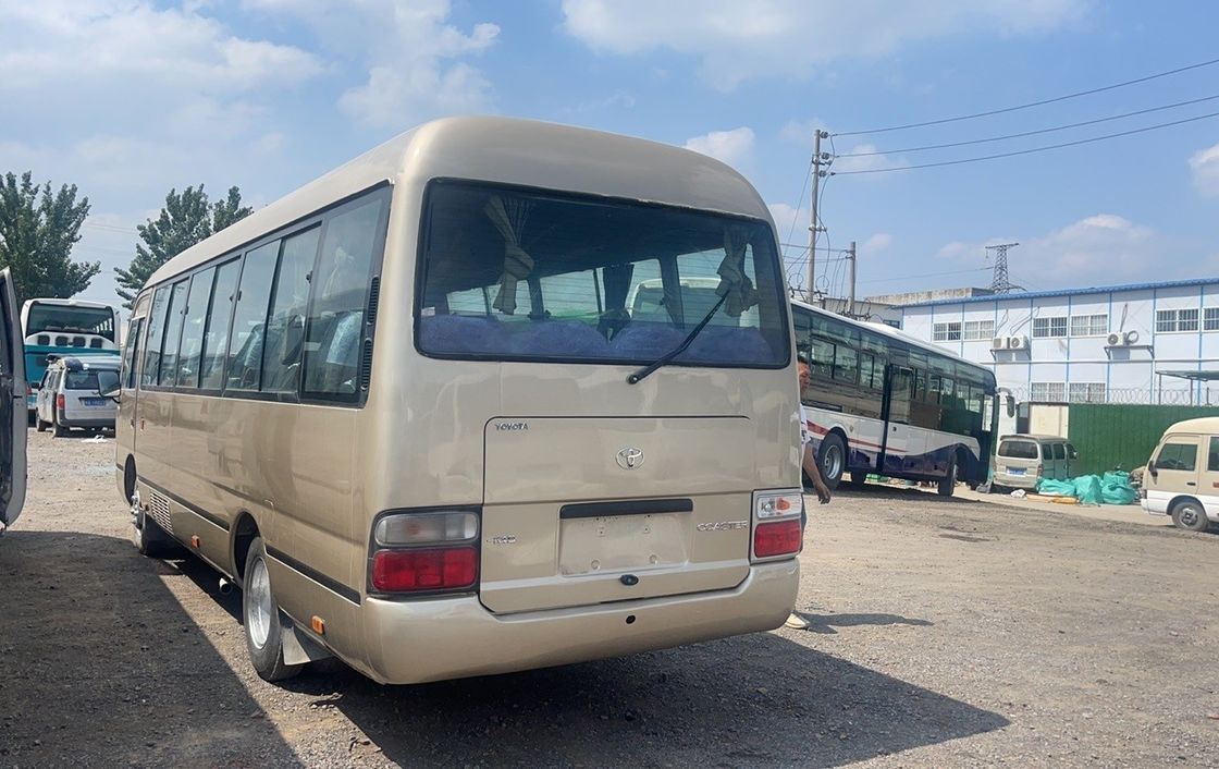 Autobus de montanha-russa de 30 lugares com transmissão manual e potência máxima de 113/5200 kW