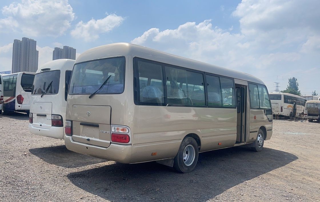 Autobus de montanha-russa de 30 lugares com transmissão manual e potência máxima de 113/5200 kW