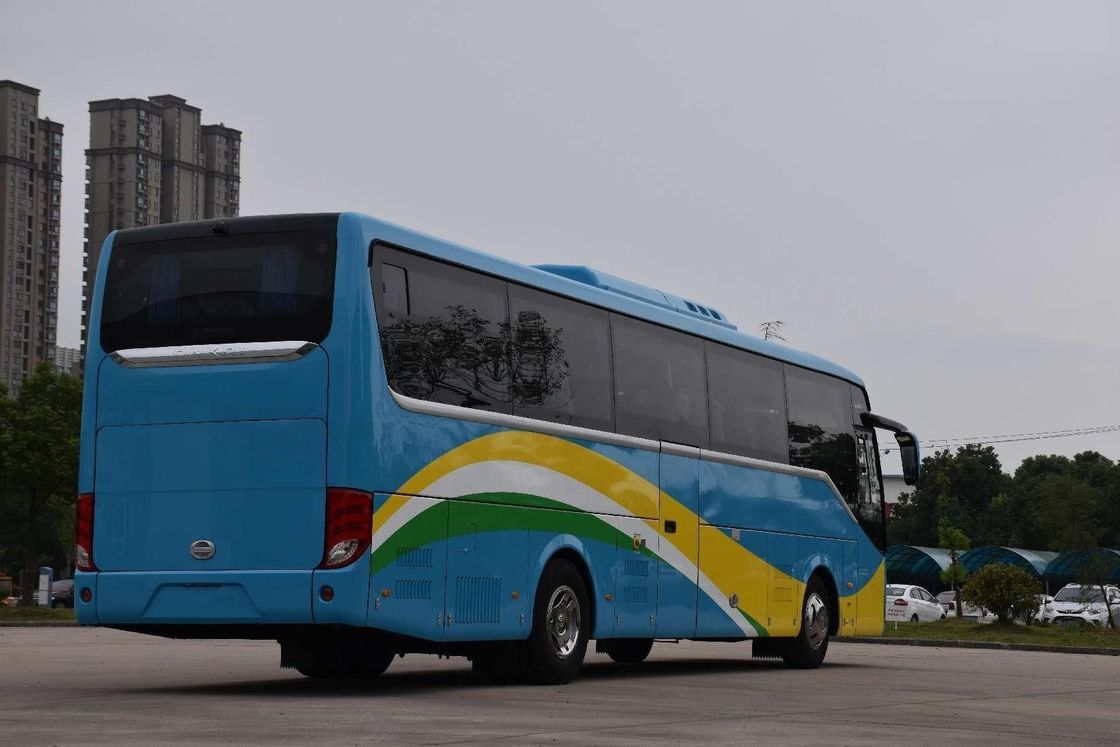 Diesel 50 lugares RHD ônibus Euro 4 emissões padrão 6 8L capacidade do motor para o seu benefício