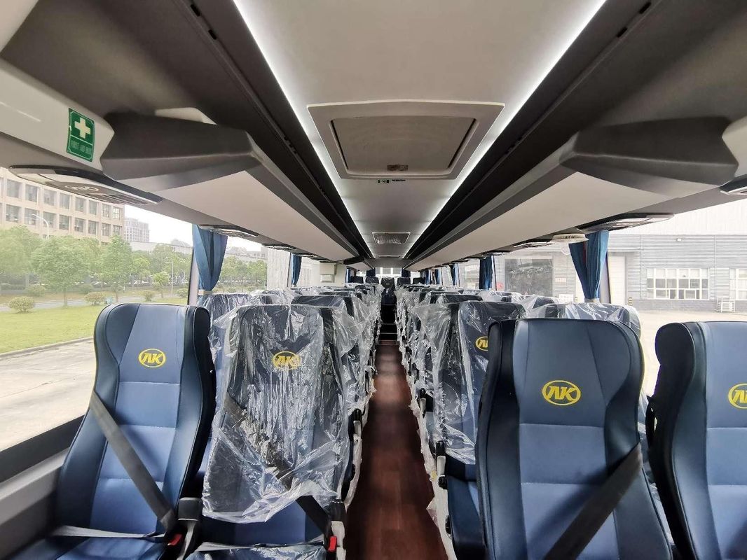 Diesel 50 lugares RHD ônibus Euro 4 emissões padrão 6 8L capacidade do motor para o seu benefício