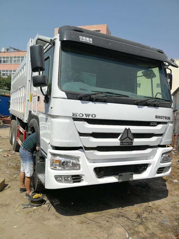 Sinotruck usado Howo 10 Roda 25 Tonelada Meter 20 Cubo Caminhão de descarga Euro 3 Manual AC