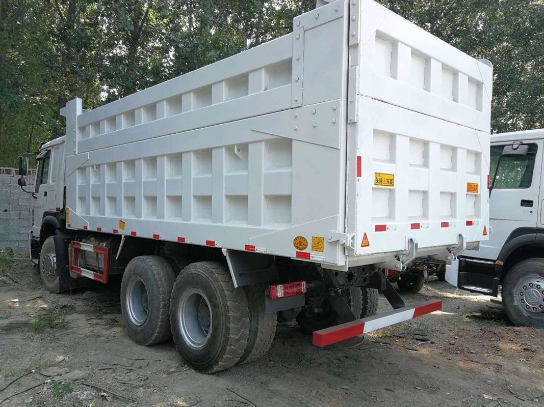 Sinotruck usado Howo 10 Roda 25 Tonelada Meter 20 Cubo Caminhão de descarga Euro 3 Manual AC