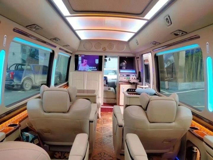 7005*2040*2785mm Toyota Coaster 30 lugares Minibus com capacidade de assentos de 17-30