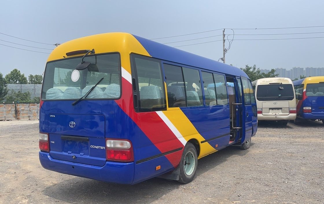 Minibus diesel Toyo Ta Coaster de 30 lugares com design de luxo e eficiência de combustível