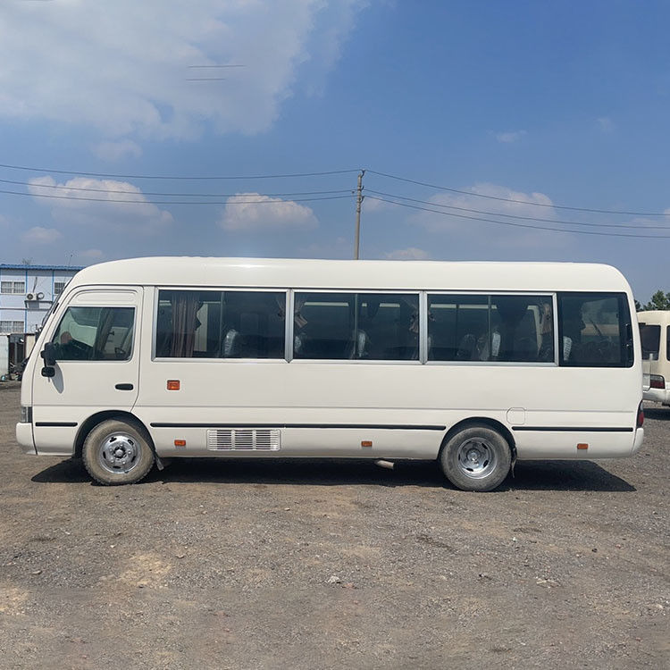 Japão Usado Toyota Coaster Bus 30 lugares Transmissão manual Motor Diesel Capacidade 4L