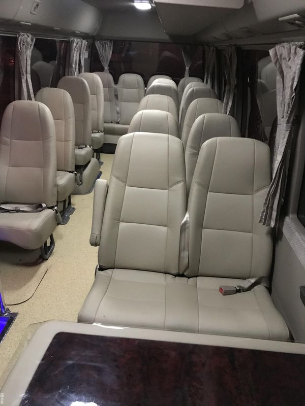 30 assentos Autobús Toyota usado em boas condições e 7005*2040*2785 Pneus 9.00R20