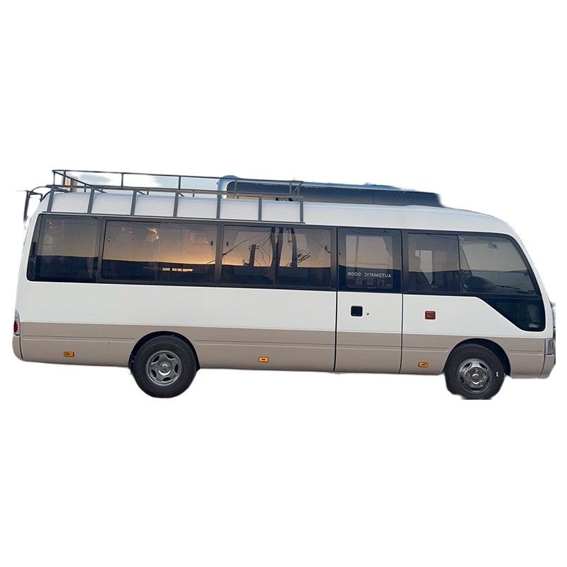 Autocarro japonês Toyota Coaster com motor diesel e capacidade de 23-30 lugares agora