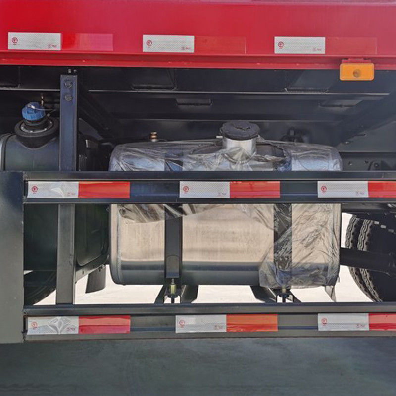 Veículo comercial usado Xuande X6 220HP 6X2 4,5m camião de descarga para 2 passageiros