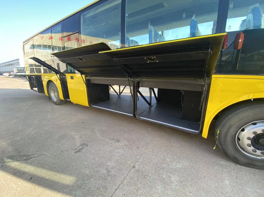 Autobús usado de 65 lugares ZK6121 de 12 metros com cilindrada de 8,4 litros e volante esquerdo