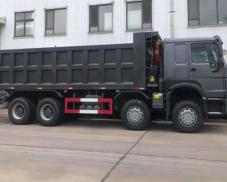 8x4 400hp 12 rodas 50 60 toneladas camiões de descarga com capacidade de tanque de combustível 400-500L