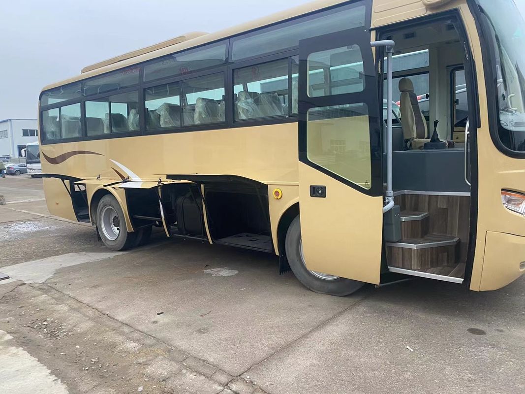 7m 35 assentos Motor dianteiro Autocarro usado Volante lateral esquerdo 8,4L Deslocamento