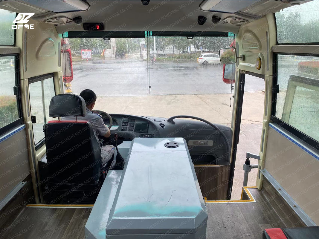6109 Yu Tong 57 lugares Diesel Usado Manual Ônibus Direção à esquerda Ônibus usado de passageiros no Reino Unido