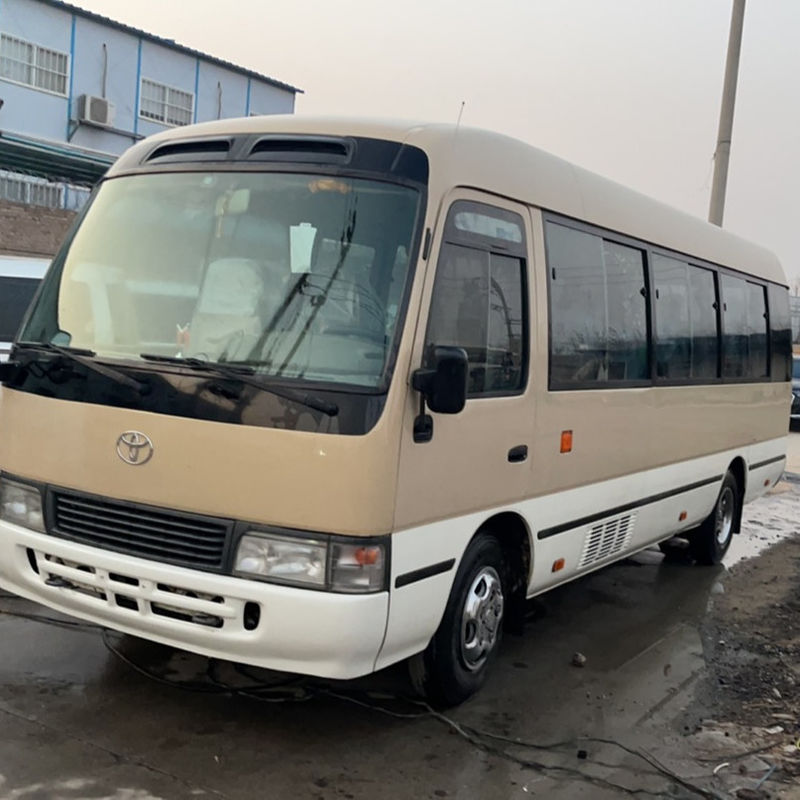 30 lugares Usado Toyo ta Coaster Bus com norma de emissões Euro 3 e em boas condições
