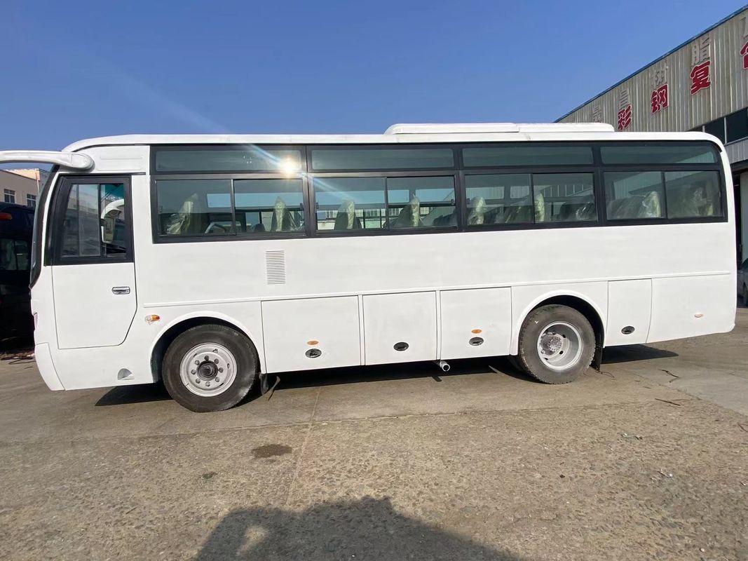 Autocarro com motor diesel com tipo de combustível diesel e velocidade máxima 111 130 km/h