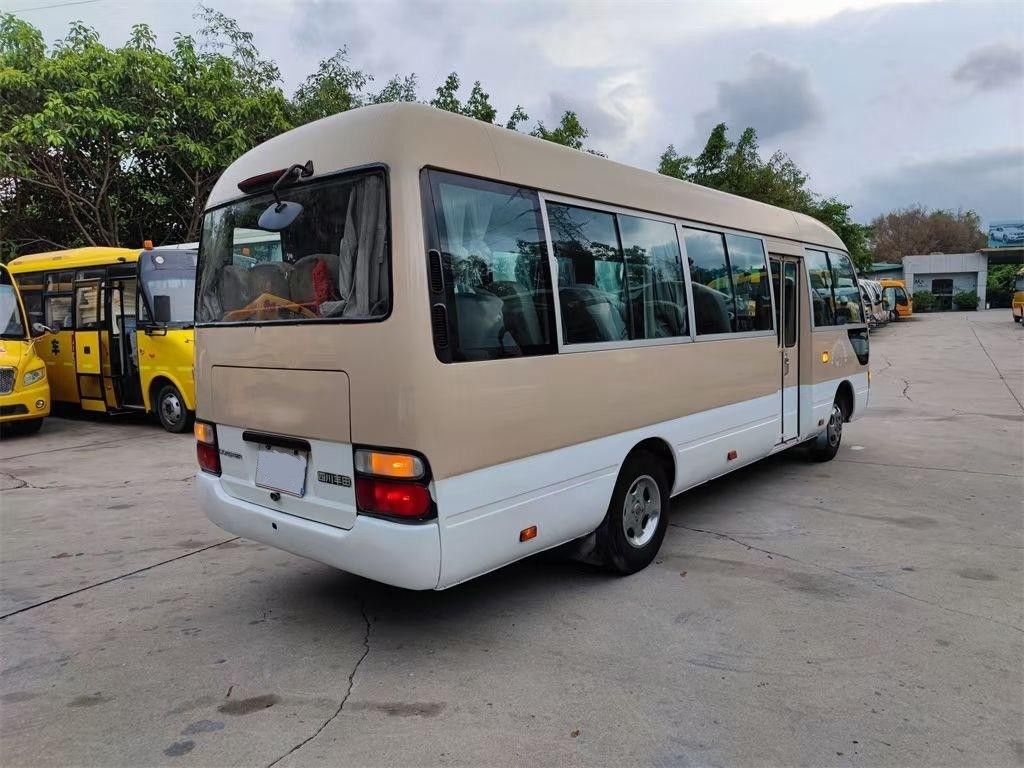 Motor 15B-FT 29 lugares Toyota Coaster Bus com bom desempenho e transmissão manual