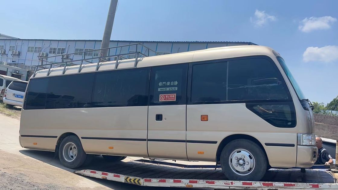 Ônibus diesel de luxo de 30 lugares com 18000 kg de peso bruto