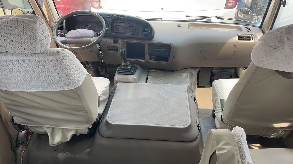 Ônibus diesel de luxo de 30 lugares com 18000 kg de peso bruto