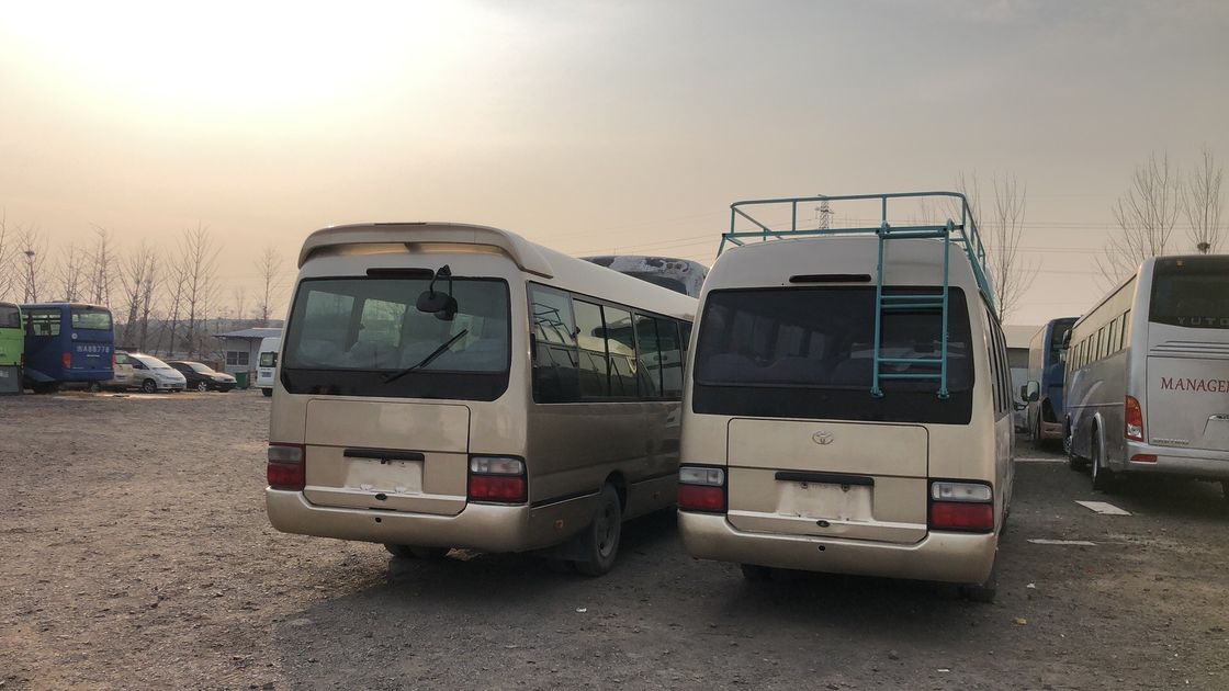 Autocarros Toyota em bom estado e tipo de combustível gás/petróleo com binário máximo de 340Nm/rpm