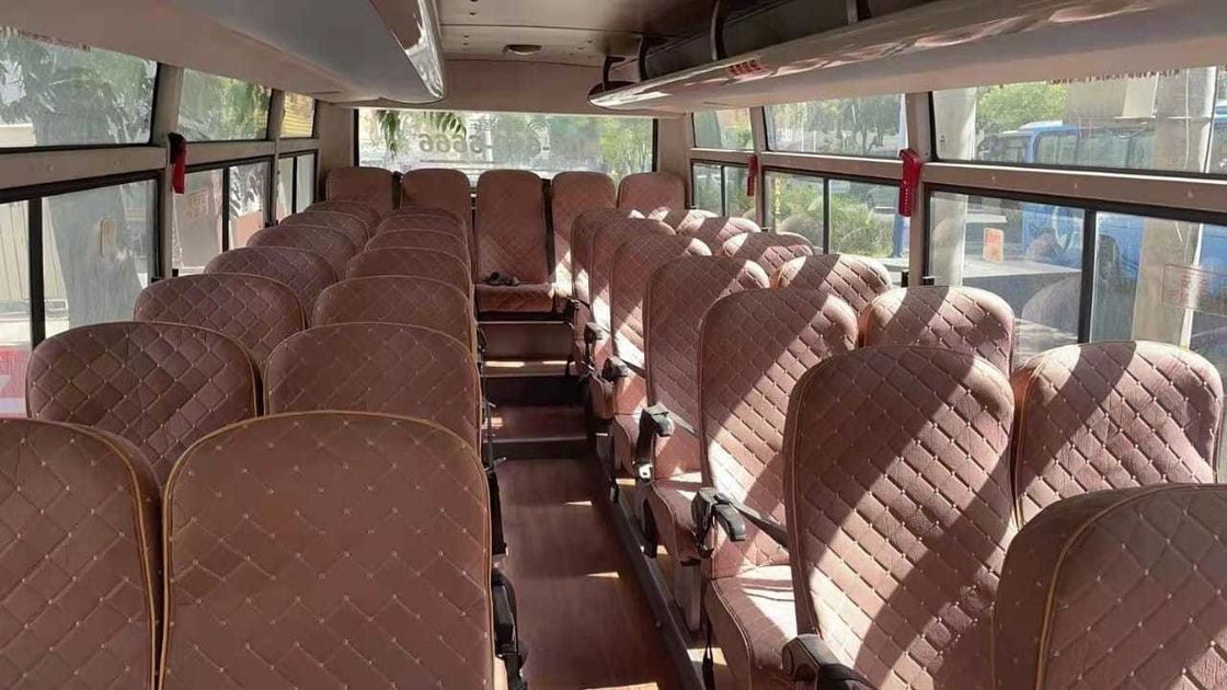 Autocarros Toyota em bom estado e tipo de combustível gás/petróleo com binário máximo de 340Nm/rpm