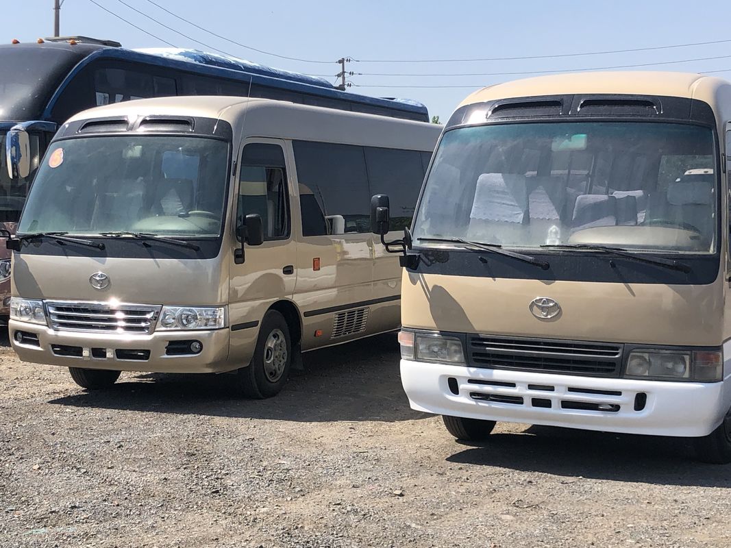 Usados 26 Assentos 28 Assentos 30 Assentos Autocarro de montanha-russa Tipo de combustível Diesel Capacidade do assento 16-35 Assentos