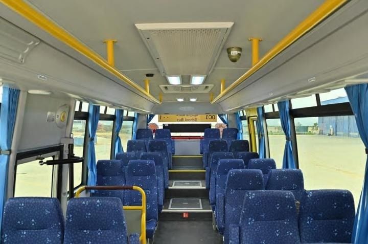 Toyo ta Coaster Bus com motor YC4FA130-30 e alta velocidade em excelente estado