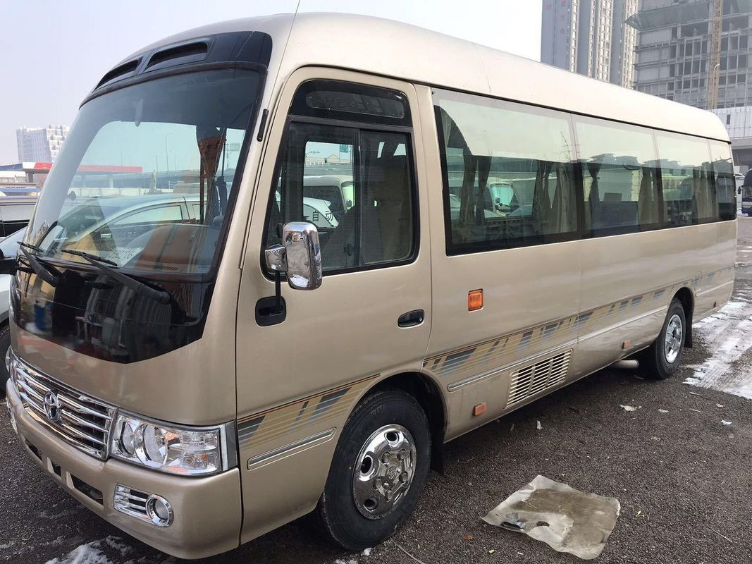 Usado 22 a 30 assentos de passageiros Toyot Coaster Bus com motor a diesel montado na frente