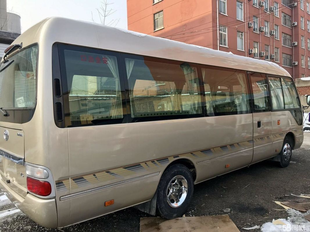 Usado 22 a 30 assentos de passageiros Toyot Coaster Bus com motor a diesel montado na frente
