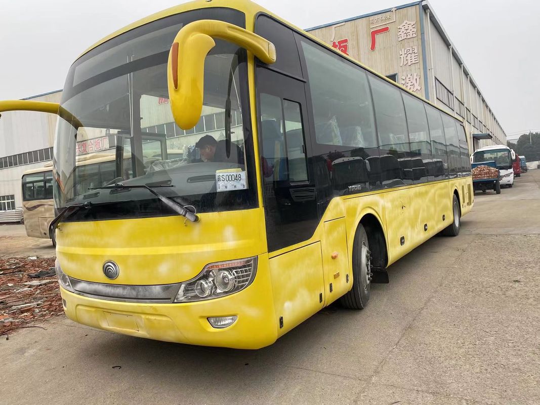 Autobus de luxo usado de 70 lugares com tipo de combustível diesel e capacidade de motor de 6 8L