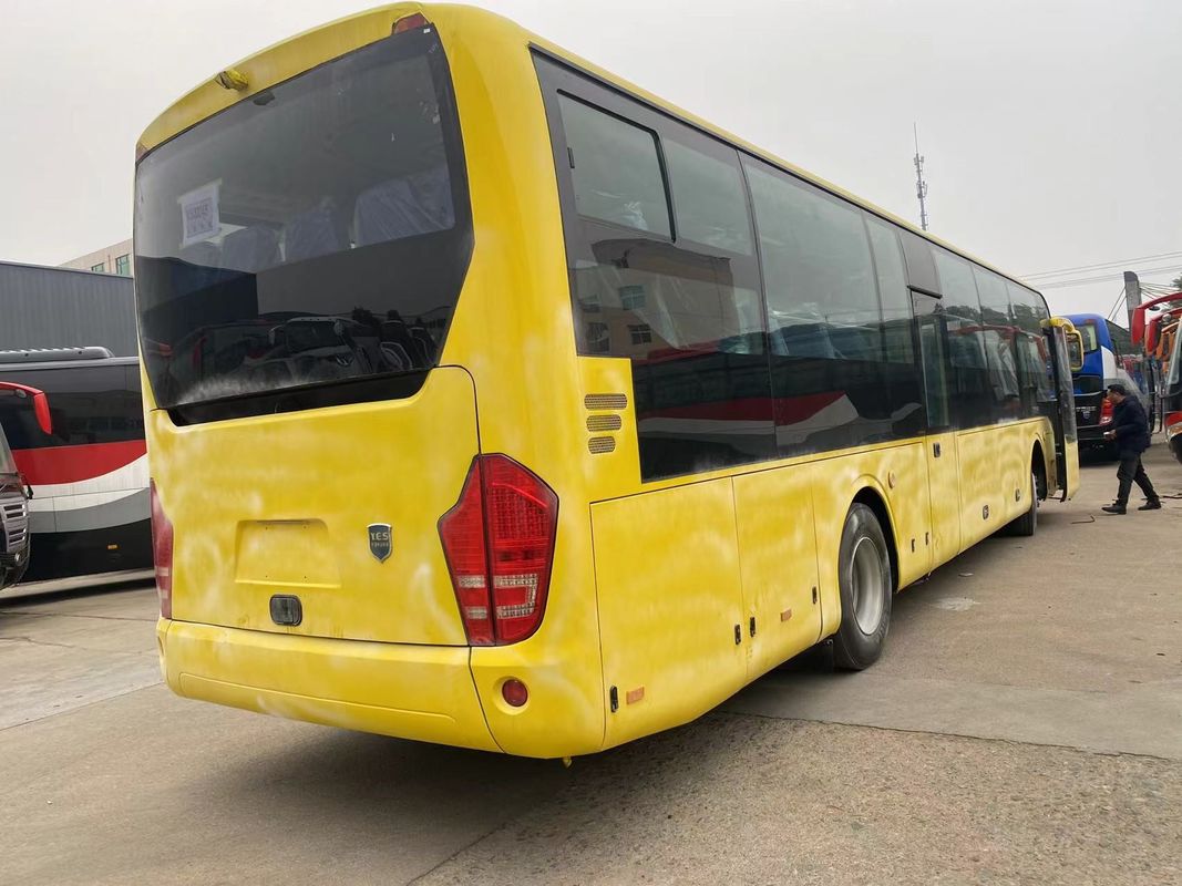 Autobus de luxo usado de 70 lugares com tipo de combustível diesel e capacidade de motor de 6 8L
