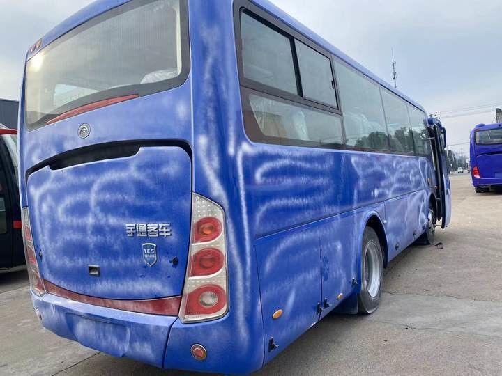 35 lugares Autocarro usado ônibus direção esquerda Motor diesel Motor Yuchai 8995*2490*3490mm