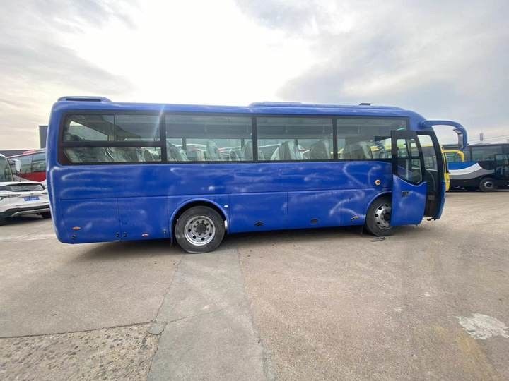 35 lugares Autocarro usado ônibus direção esquerda Motor diesel Motor Yuchai 8995*2490*3490mm