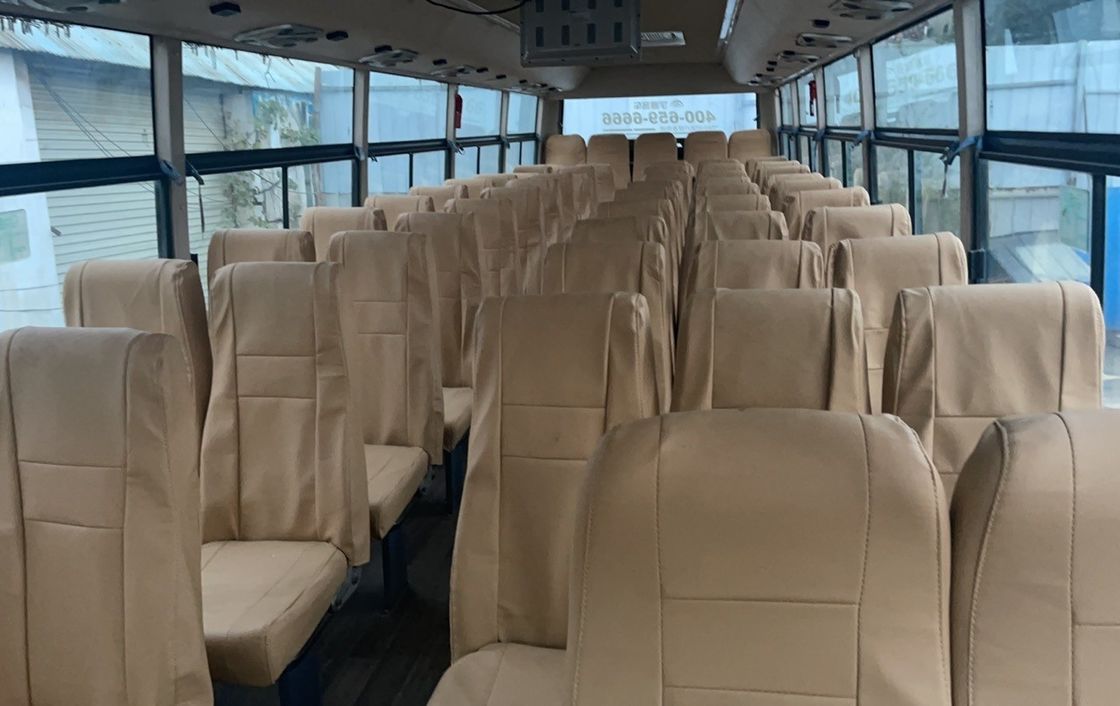 Autocarro usado com 60 lugares RHD Direito de condução e bom estado