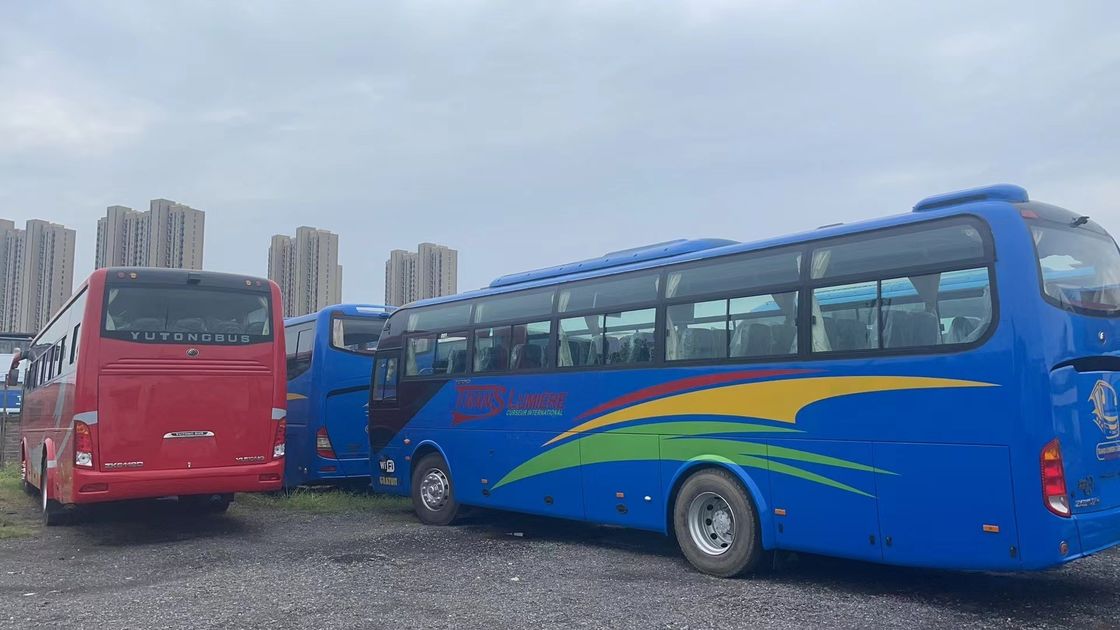Autocarro usado com 60 lugares RHD Direito de condução e bom estado