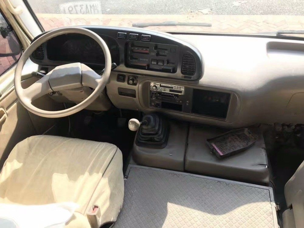 6990*2025*2600mm 120 Km/h Diesel Euro 3 Montanha russa manual 30 assentos 7m Mini Usado