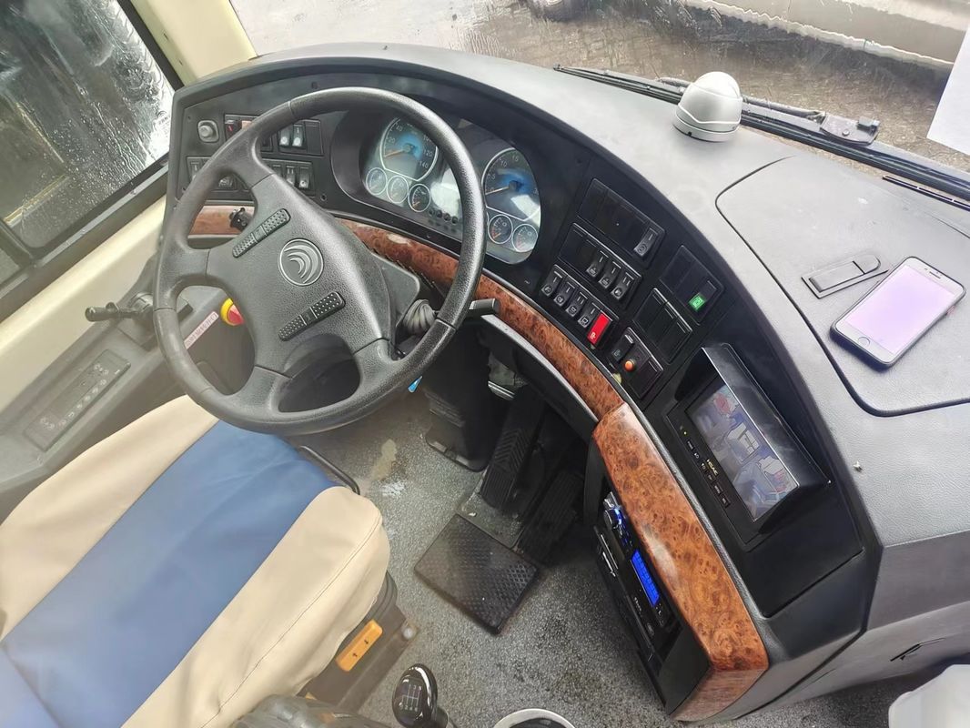 Minibus de autocarro urbano usado para África 35 lugares Transmissão manual Sal quente