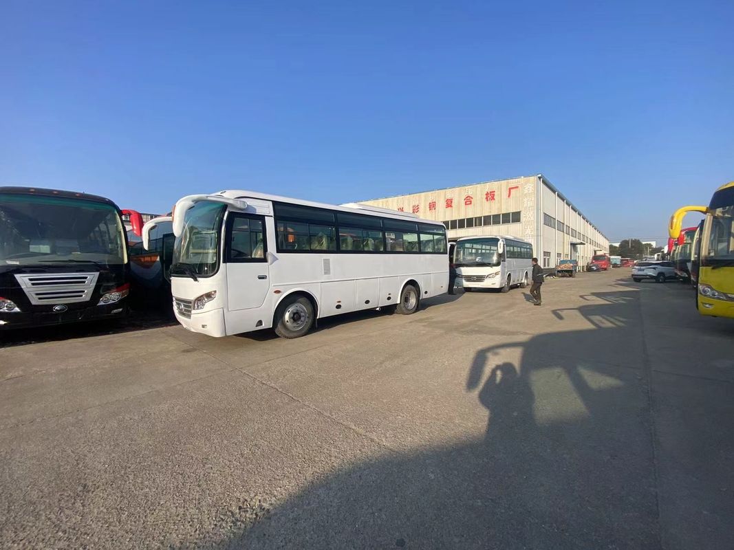 Suspensão de molas de folha 35 lugares Velocidade esquerda ônibus de passageiros para mercados rurais