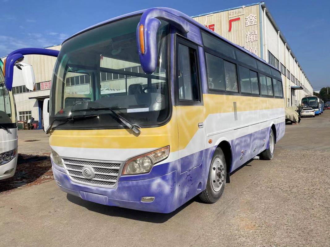 45 lugares Youtong Tour Coach Bus com banheiro e transmissão manual a bons preços