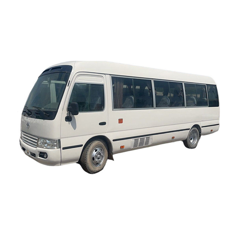 Ônibus Toyo ta Coaster de 30 lugares com pneus 9.00R20 e capacidade de assentos confortáveis