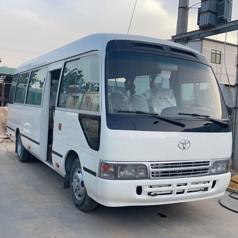 Requisito do cliente 2019 Toyota Coaster Bus com capacidade de 25 lugares e diesel LHD