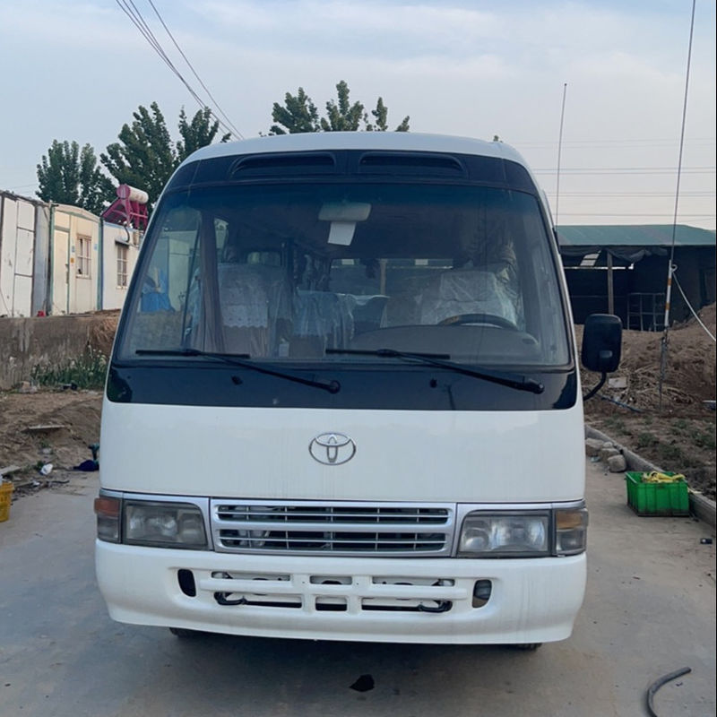 Requisito do cliente 2019 Toyota Coaster Bus com capacidade de 25 lugares e diesel LHD