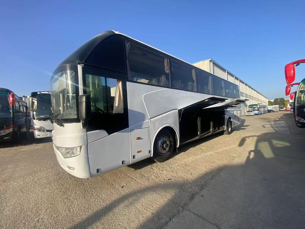 Confortável autocarro de ônibus de 65 lugares com capacidade de motor de 6 8L e suspensão de mola de folha