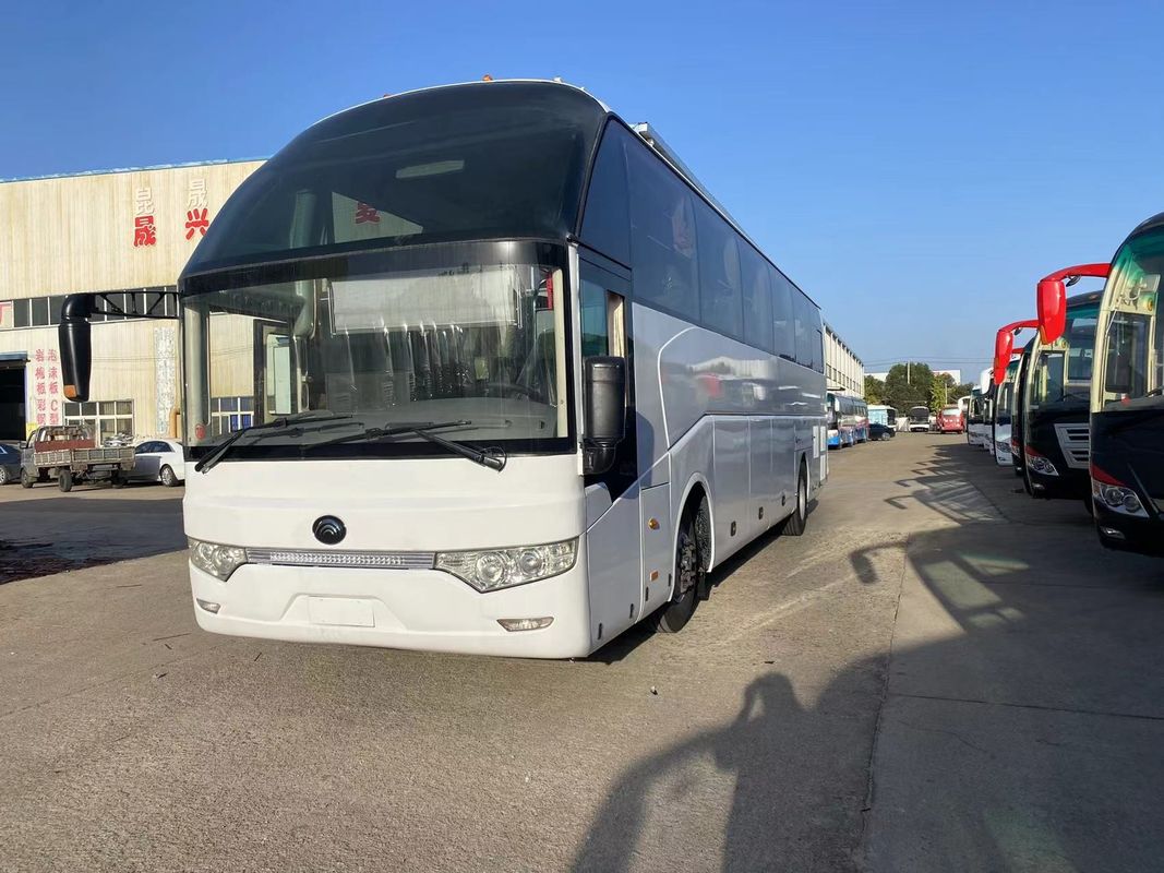 Confortável autocarro de ônibus de 65 lugares com capacidade de motor de 6 8L e suspensão de mola de folha