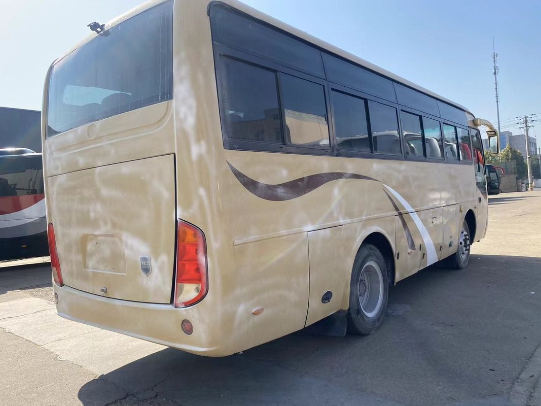 Autocarro usado com 30 lugares e suspensão de mola de folha na África do Sul