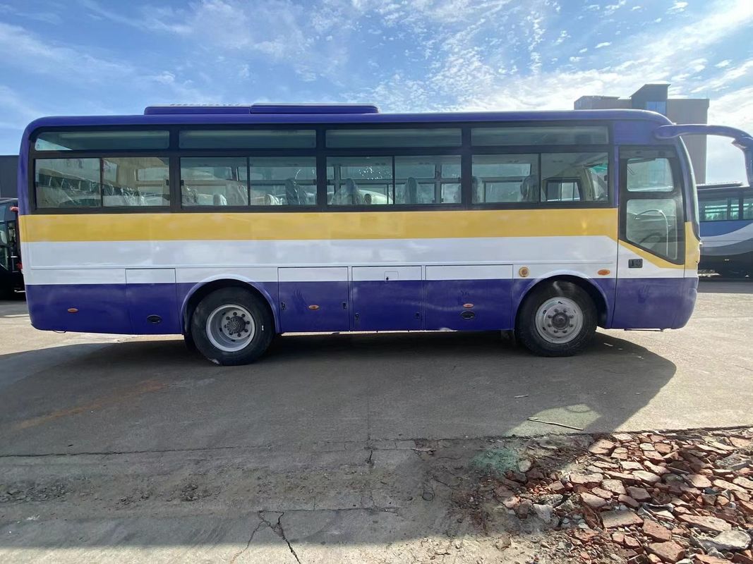 Ônibus de ônibus turísticos de 35 e 45 lugares no estilo de ônibus público de direção esquerda