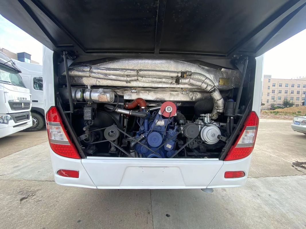 Autocarro usado de alto padrão com capacidade de motor de 8L e 65-67 assentos