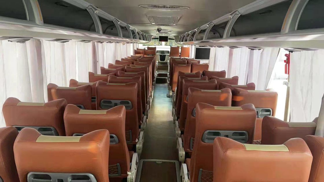 Autobus LHD de 65-67 lugares com tipo de combustível diesel e velocidade máxima de 100 km/h