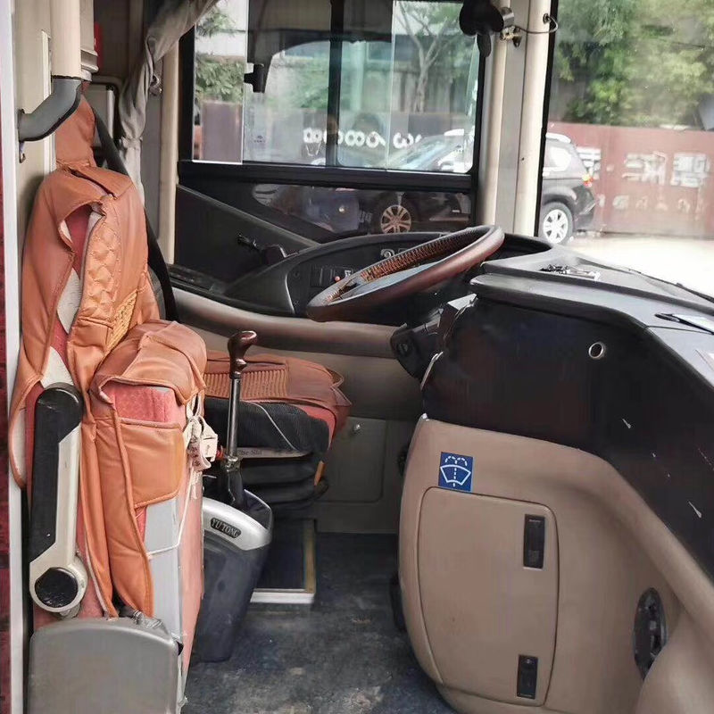 60-70 lugares Popular Direção à Esquerda Autocarro de ônibus usado com capacidade de 8L