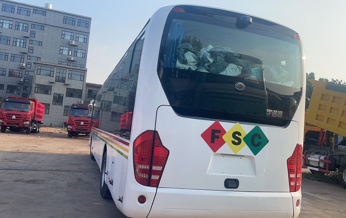 Motorista esquerdo 65-67 lugares Autocarro usado Euro 4 Norma de emissões e fornecedores