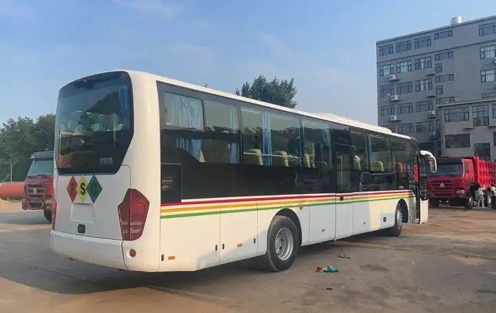 Autocarro de festas equipado com ar-condicionado de 50 lugares perfeito para as necessidades turísticas da empresa de transporte